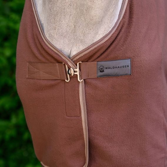 Deka odpocovací W Economy Fleece s popruhy pod břicho