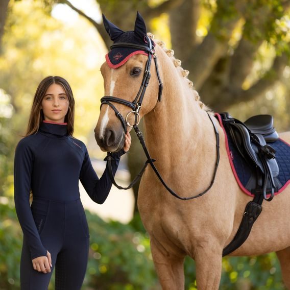 Čabraka na uši LeMieux Classic navy/cranberry Kolekce 2025/26