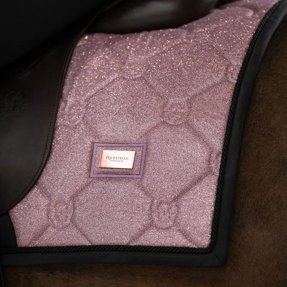 Podsedlová dečka Equestrian Stockholm Pink Glimmer Kolekce 2026/27