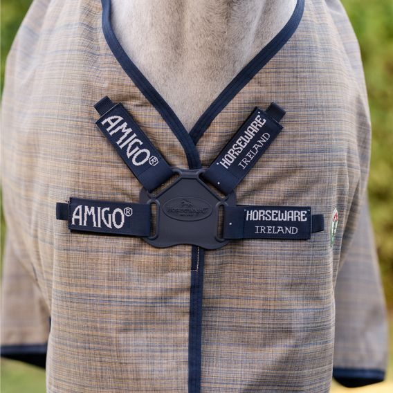 Deka výběhová Amigo Hero 900 Revive Plus 200g s krkem NEW