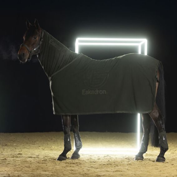 Deka odpocovací Eskadron Dynamic Fleece Stamp Kolekce 2025/26