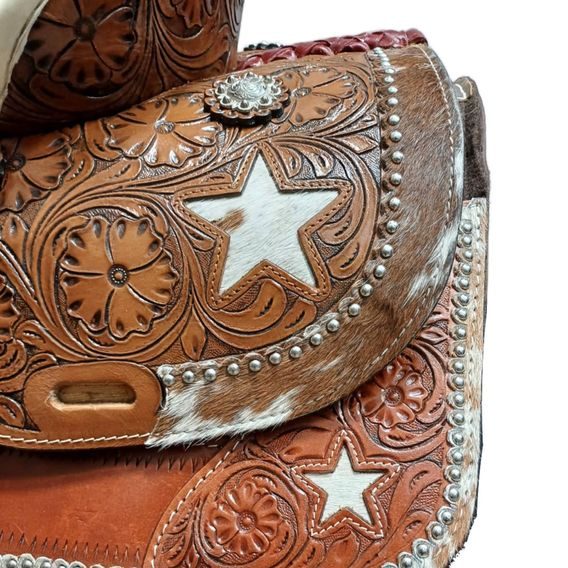 *W* Sedlo westernové Cassini Stars