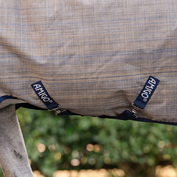 Deka výběhová Amigo Hero 900 Revive Plus 200g s krkem NEW