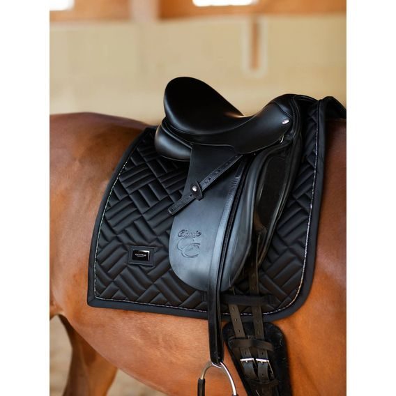 Podsedlová dečka Equestrian Stockholm Modern Black