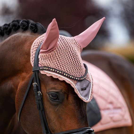 Čabraka na uši Equestrian Stockholm Line Pink Kolekce 2026