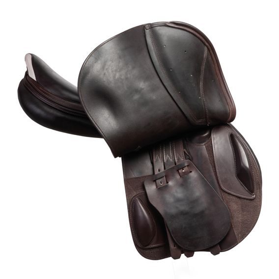 Komise č. P91980 Sedlo skokové Prestige Paris Classic 1833 LUX vlna tabák A+4 L vč.06830524 + obal modrý Prestige