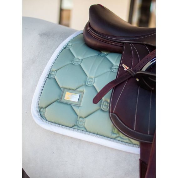 Podsedlová dečka Equestrian Stockholm Pistachio White Kolekce 2026