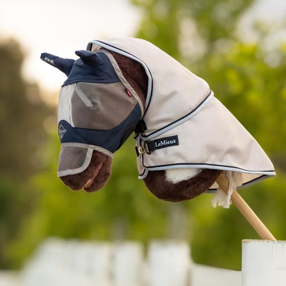Deka síťovaná LeMieux Hobby Horse Kolekce 2026