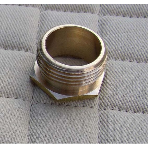 Náhradní matka k napáječce