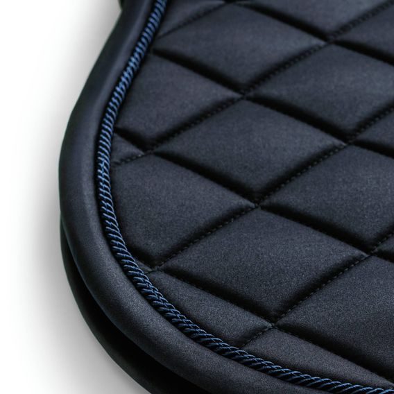 Podsedlová dečka Equestrian Stockholm Line Midnight Blue Kolekce 2026