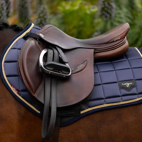 Podsedlová dečka LeMieux Loire Satin Dusk Kolekce 2025
