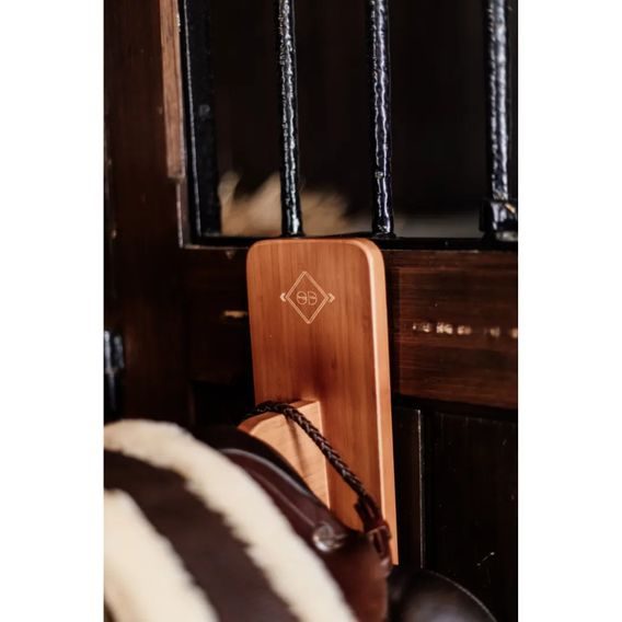 Dřevěný věšák na sedlo závěsný Kentucky