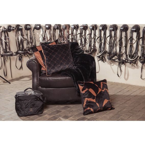 Potah na polštář Eskadron Heritage Velvet Kolekce 2024/25