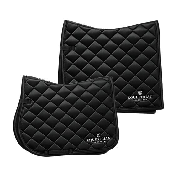Podsedlová dečka Equestrian Stockholm Line Black Kolekce 2026