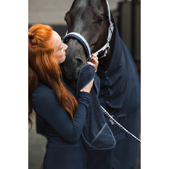 Ručník Eskadron Classi Sports Terry tmavě modrá Kolekce 2024