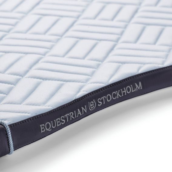 Podsedlová dečka Equestrian Stockholm Modern White Dark Violet Kolekce 2025/26