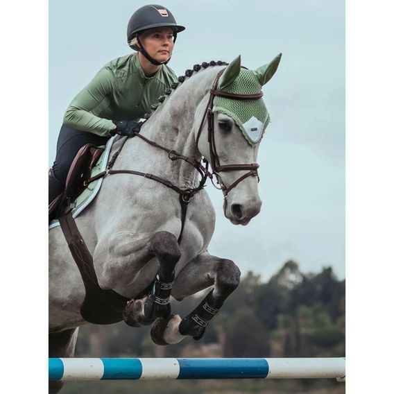 Čabraka na uši Equestrian Stockholm Pistachio White Kolekce 2026