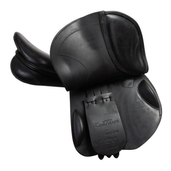 Komise č.P90092 Sedlo Kentaur Naxos 17,5/2 vč. 3651220 černé