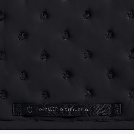 Podsedlová dečka Cavalleria Toscana Embrodery Quilted Kolekce 2026