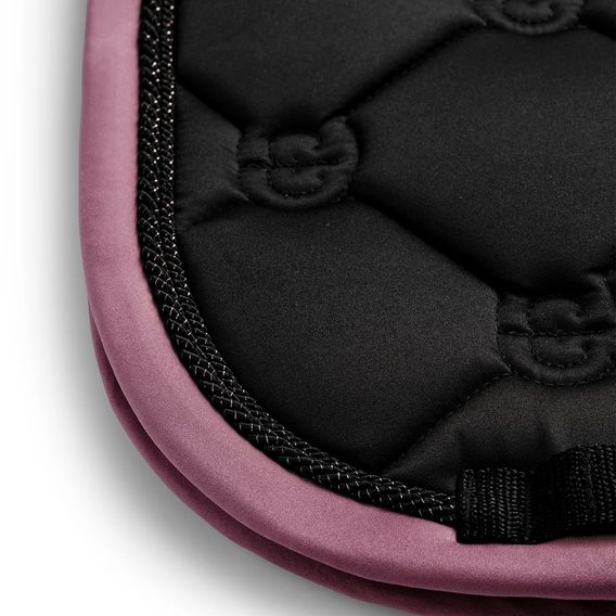Podsedlová dečka Equestrina Stockholm Black Blush Kolekce 2026/27