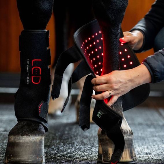 Kamaše Horseware® LED Red Light Therapy Leg Wrap 1ks