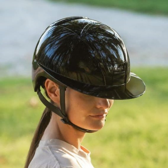 Jezdecká ochranná helma KASK Nemesi Shine Lady