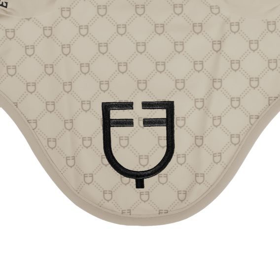 Čabraka na uši Equestro Monogram Print Kolekce 2026