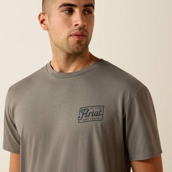 *W* Tričko Ariat® Paintriot Classic Fit pánské Kolekce 2026