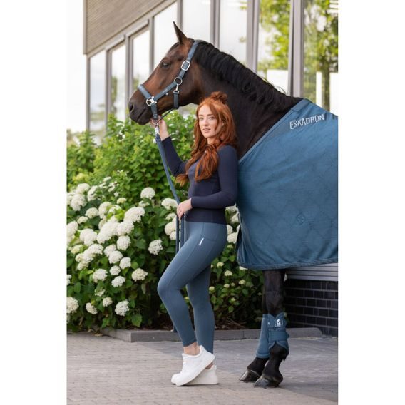 Odpocovací deka Eskadron Classic Sports Fleece Stamp Kolekce 2026