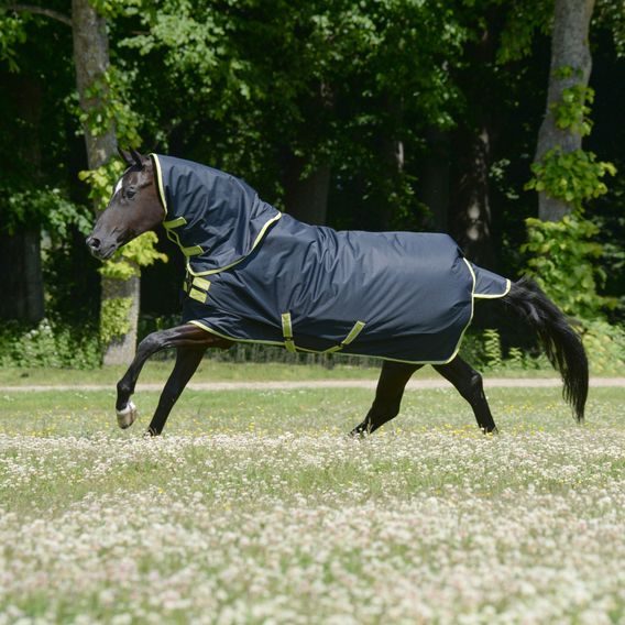 Deka termo výběhová Bucas Oasis 200g s odnímatelným krkem