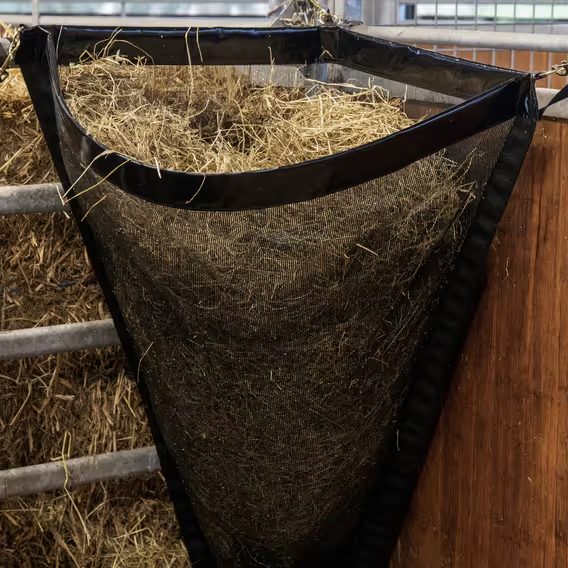Síť na seno Kentucky Hay Bag Corner
