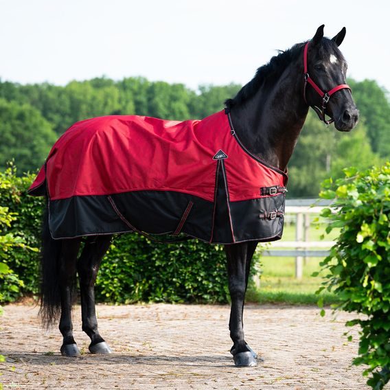 Deka lehká výběhová QHP 600D s fleece podšívkou Kolekce 2026