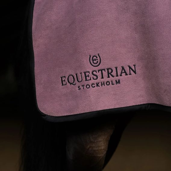 Deka bederní Equestrian Stockholm Fleece Quarter blush Kolekce 2026/27
