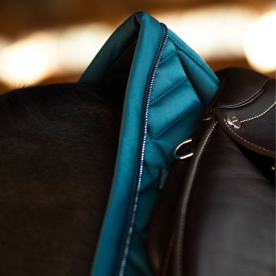 Podsedlová dečka Equestrian Stockholm Modern Teal blue Kolekce 2025/26