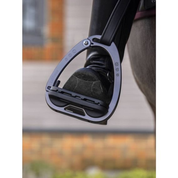 Třmeny bezpečnostní LeMieux Vector Balance