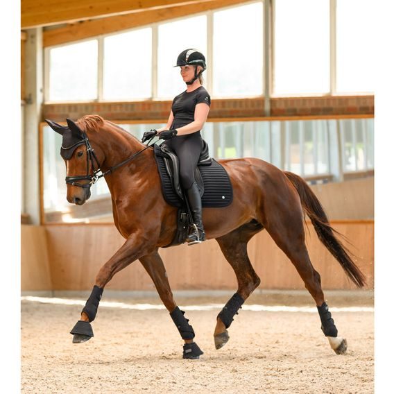 Čabraka na uši W Performance Kolekce 2026