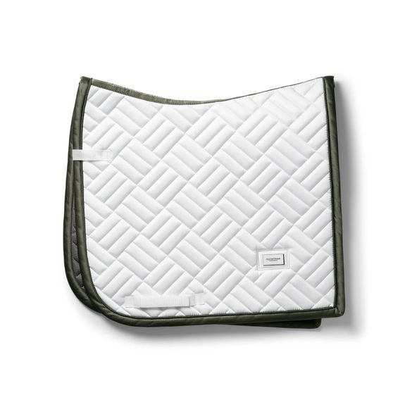 Podsedlová dečka Equestrian Stockholm Modern White Striking Valley Kolekce 2024/25