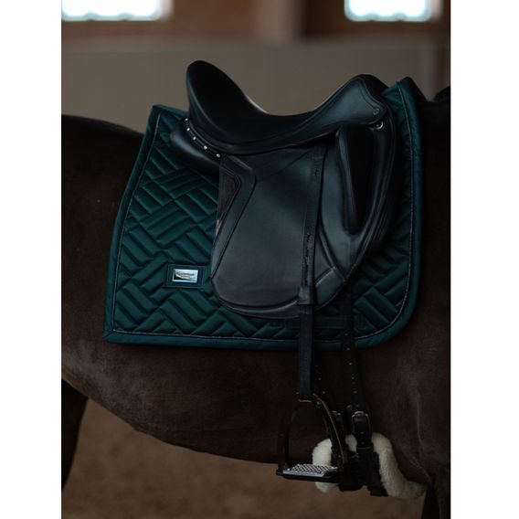 Podsedlová dečka Equestrian Stockholm Modern Dramatic Monday Kolekce