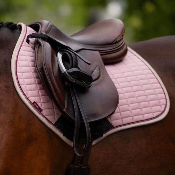 Podsedlová dečka LeMieux Suede Square Blossom Kolekce 2025