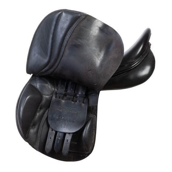 Komise č.P96666 sedlo školní Kentaur Danae 17/2-3 vč:W685217 + obal KT černý