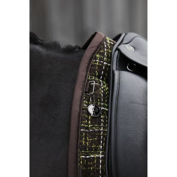 Podsedlová dečka Eskadron Platinum Big Square Bouclé Kolekce 2024/25