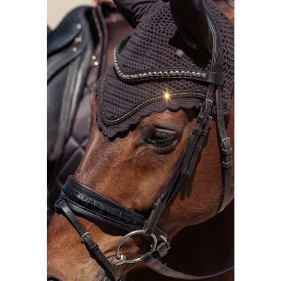 Čabraka na uši Eskadron Heritage Crystal Kolekce 2025/26