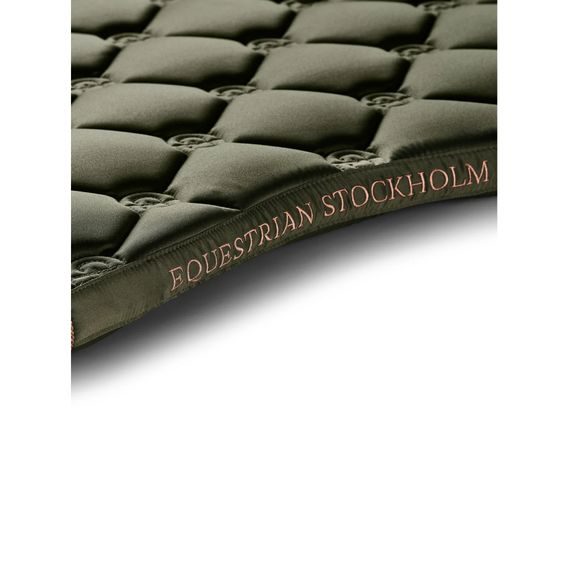 Podsedlová dečka Equestrian Stockholm Striking Valley Kolekce 2024/25