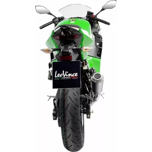 IZPŪTĒJS SLIPON LV-10 SS NINJA 40 FOR KAWASAKI EX 400 (NĒRUSĒJOŠAIS TĒRAUDS)