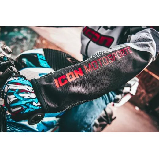 JAKA HOOLIGAN ULTRABOLT JACKET (PELĒKS)