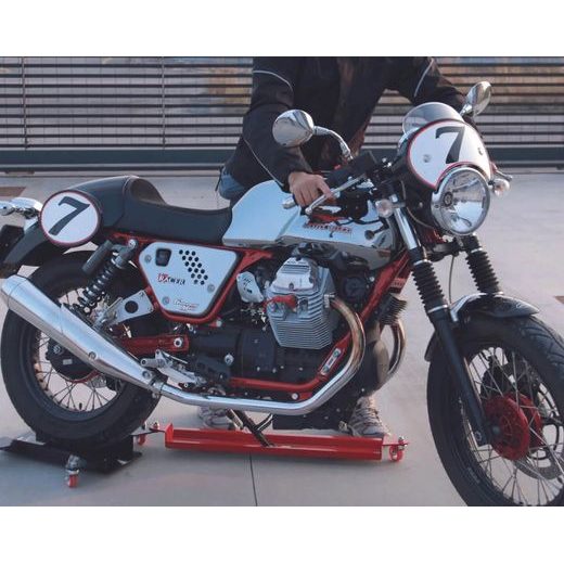 MOTO PĀRVIETOTĀJS LV8 GARAGE & TRACK E300MM+ USE WITH ALL MOTORCYCLES AND SCOOTERS EQUIPPED WITH A CENTRAL STAND