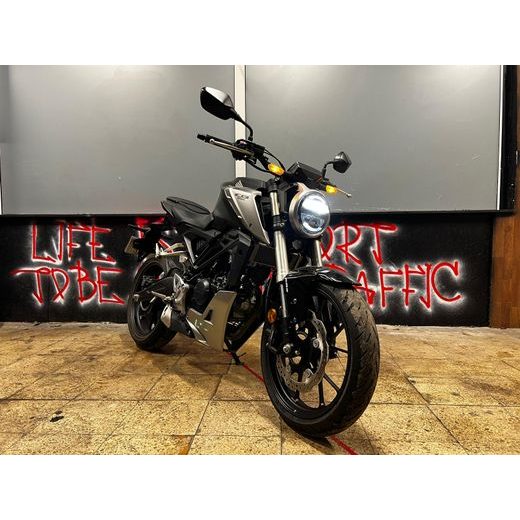 HONDA CB125R