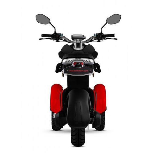 ELEKTRISKAIS MOTOROLLERIS DOOHAN ITANK