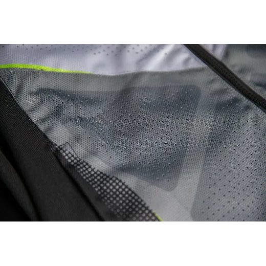 JAKA HOOLIGAN ULTRABOLT JACKET (PELĒKS)