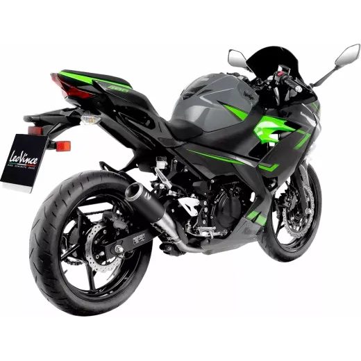 IZPŪTĒJS LV CORSA BLACK EDITION SLIP-ON IZPŪTĒJS (NERŪSĒJOŠAIS TĒRAUDS)